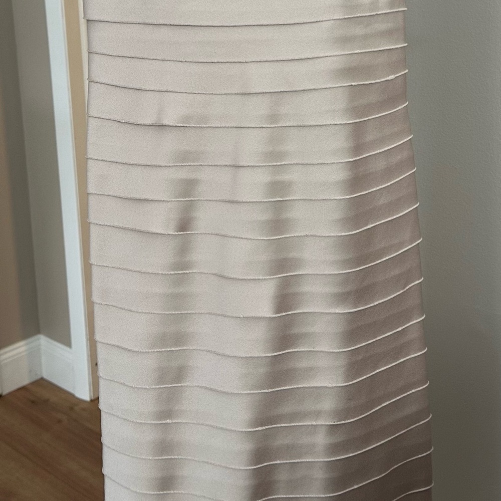 BCBGMaxAzria Champagne Textured Pencil Strapless Dress